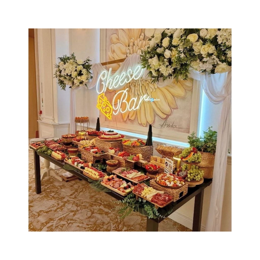 Semn LED Personalizat Cheese Bar